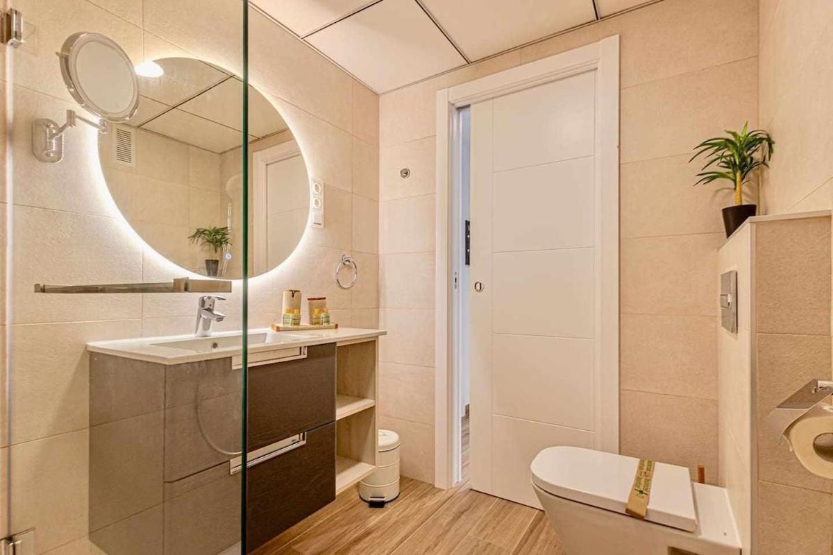 797 Holiday Rentals - Benalbeach- Moderno Piso Para 5 Con Vistas Al Mar Benalmádena Esterno foto