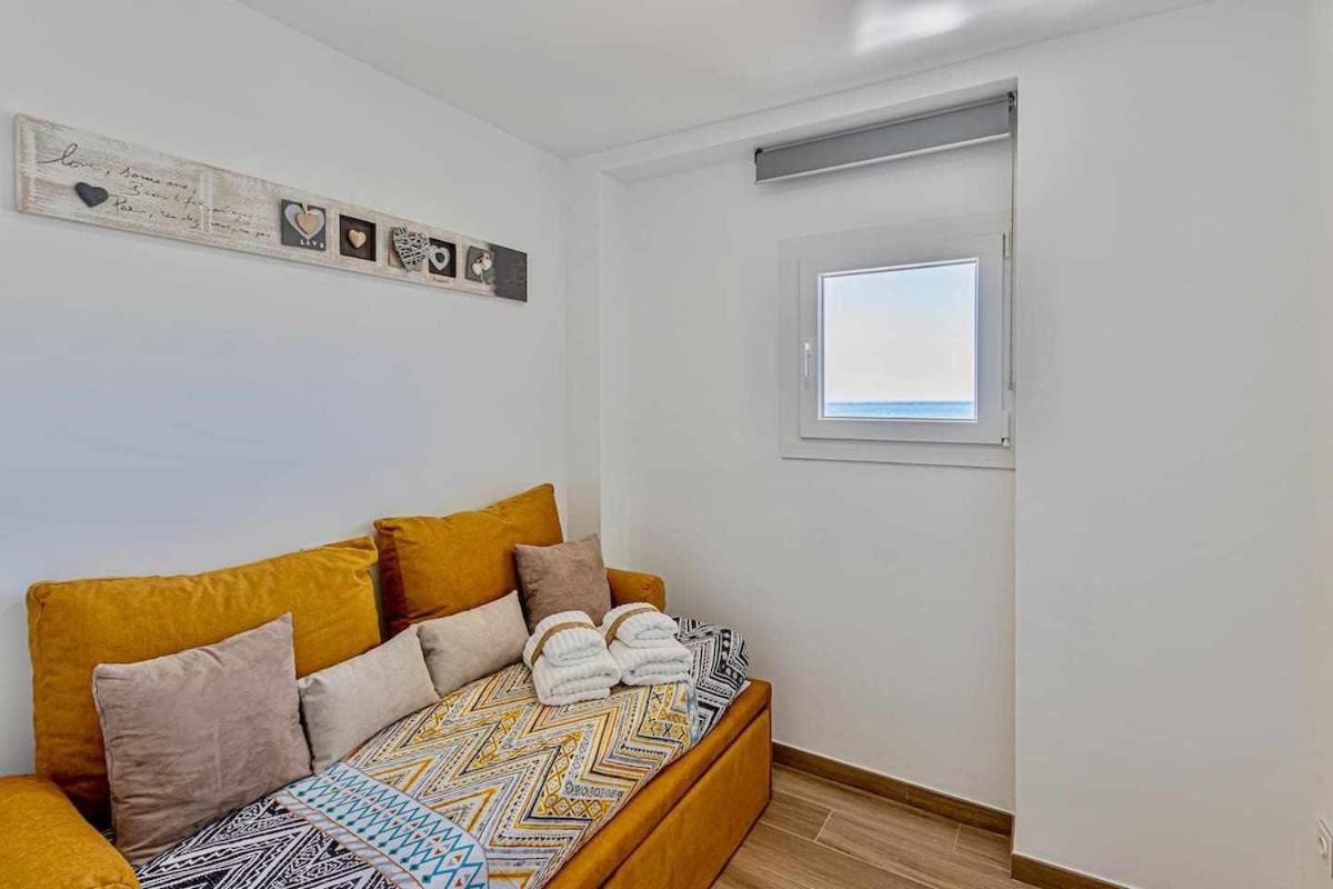 797 Holiday Rentals - Benalbeach- Moderno Piso Para 5 Con Vistas Al Mar Benalmádena Esterno foto