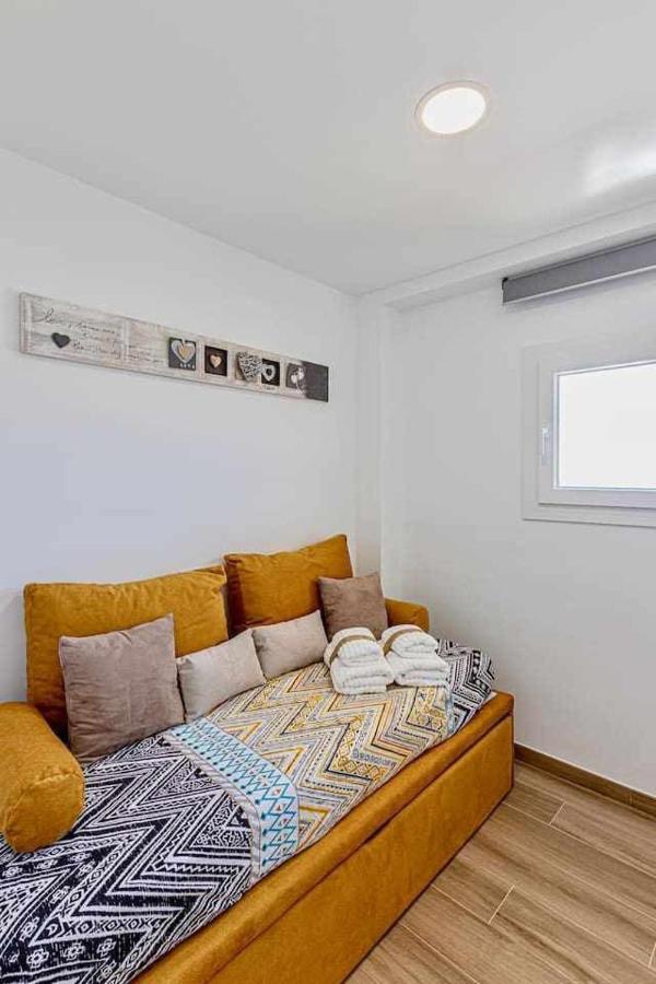 797 Holiday Rentals - Benalbeach- Moderno Piso Para 5 Con Vistas Al Mar Benalmádena Esterno foto